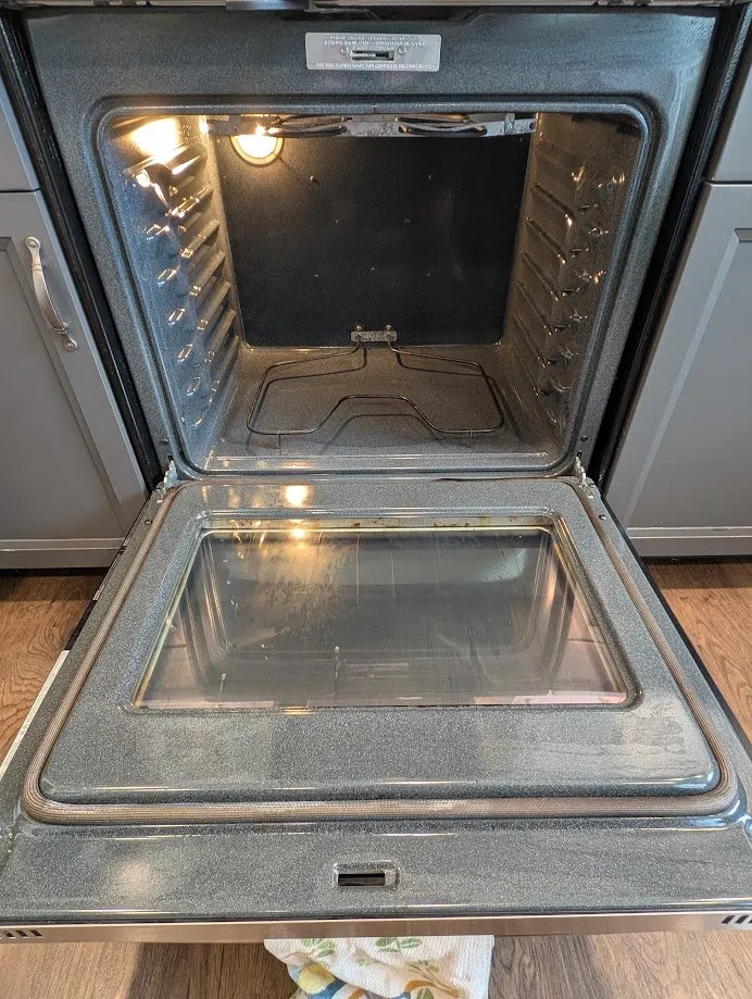 Oven after cleaning